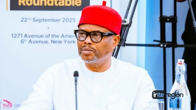 Court dismisses minister’s attempt to block release of academic records