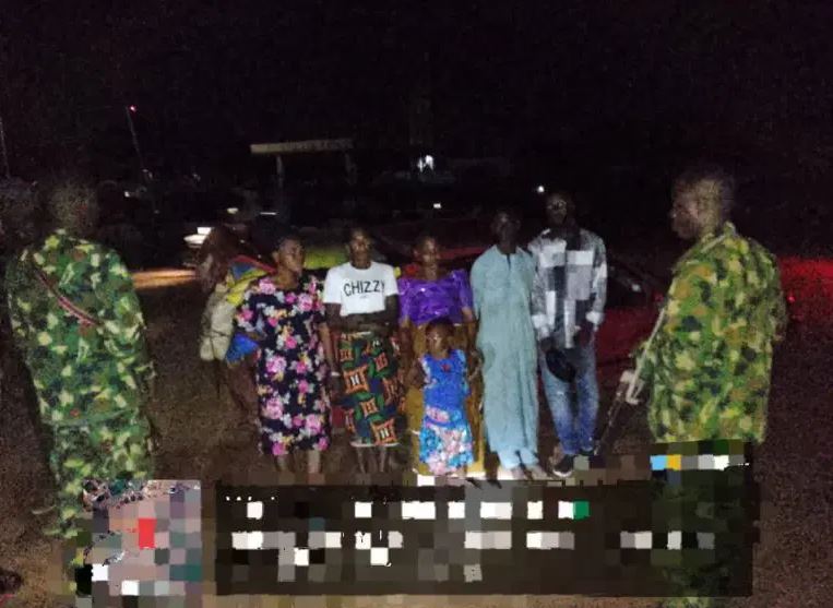 Nigerian Soldiers Rescue Six Kidnapped Victims In Joint Operation In Benue (Photo)